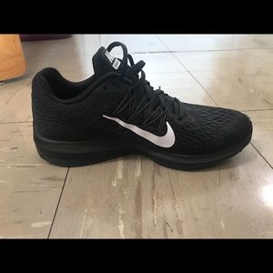 Nike Winflo 5 like new